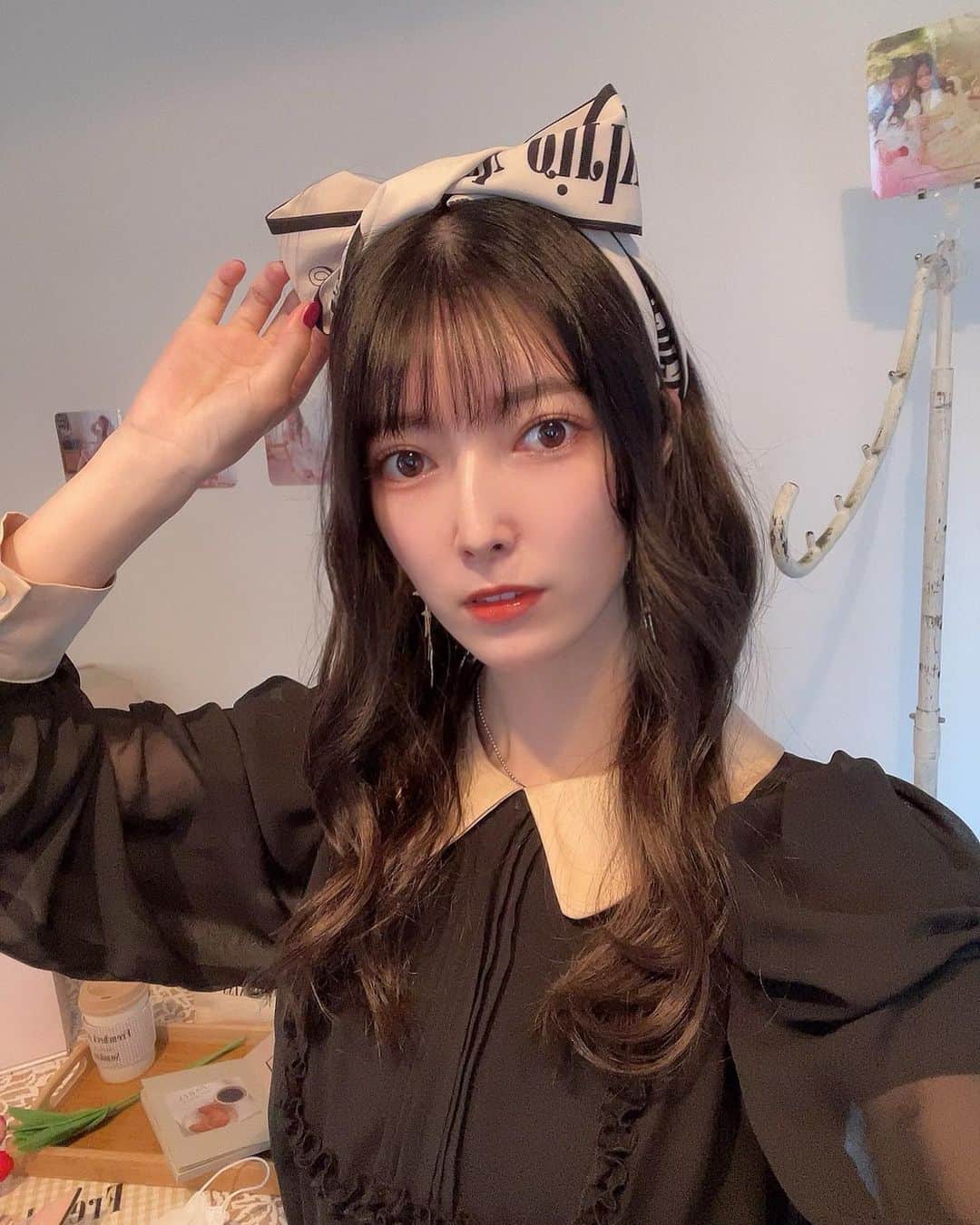 日下部美愛のインスタグラム：「5月も宜しくね🫶🏻 ⁡ ⁡  #photo #japan #model #me #hair #fashion #selfie #makeup  #followme #instagood #camera #instadaily #dailylook #사진 #데일리  #데일리 #셀카 #메이크업 #아이돌 #일본 #일본여자」