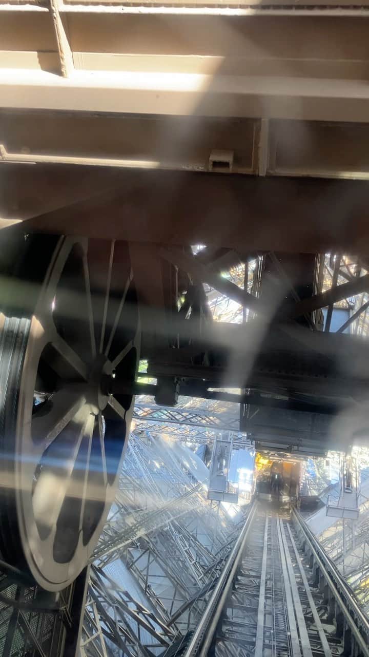 ふかしのインスタグラム：「#eiffeltower」