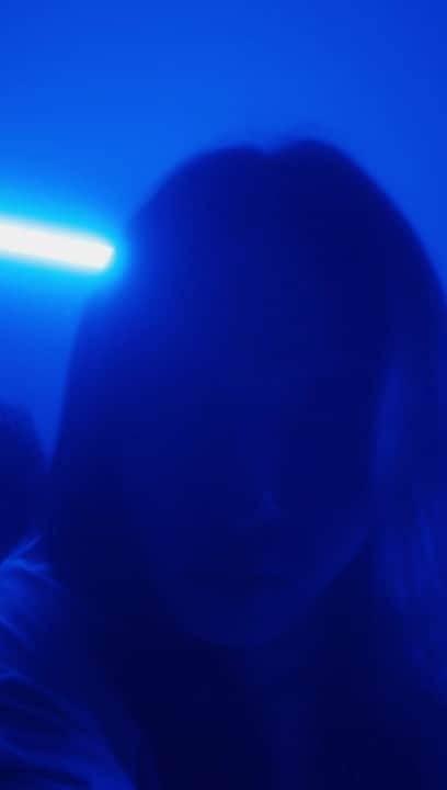 釈迦坊主のインスタグラム：「new Music Video Chewing Gum ft.Dogwoods,JUMADIBA prod by : shaka bose  directer : hana watanabe directer of Photography : Daikichi Kawazumi 1st camera assistant : Soh Syutetsu Lighting : Tatsuk Wakamiya」