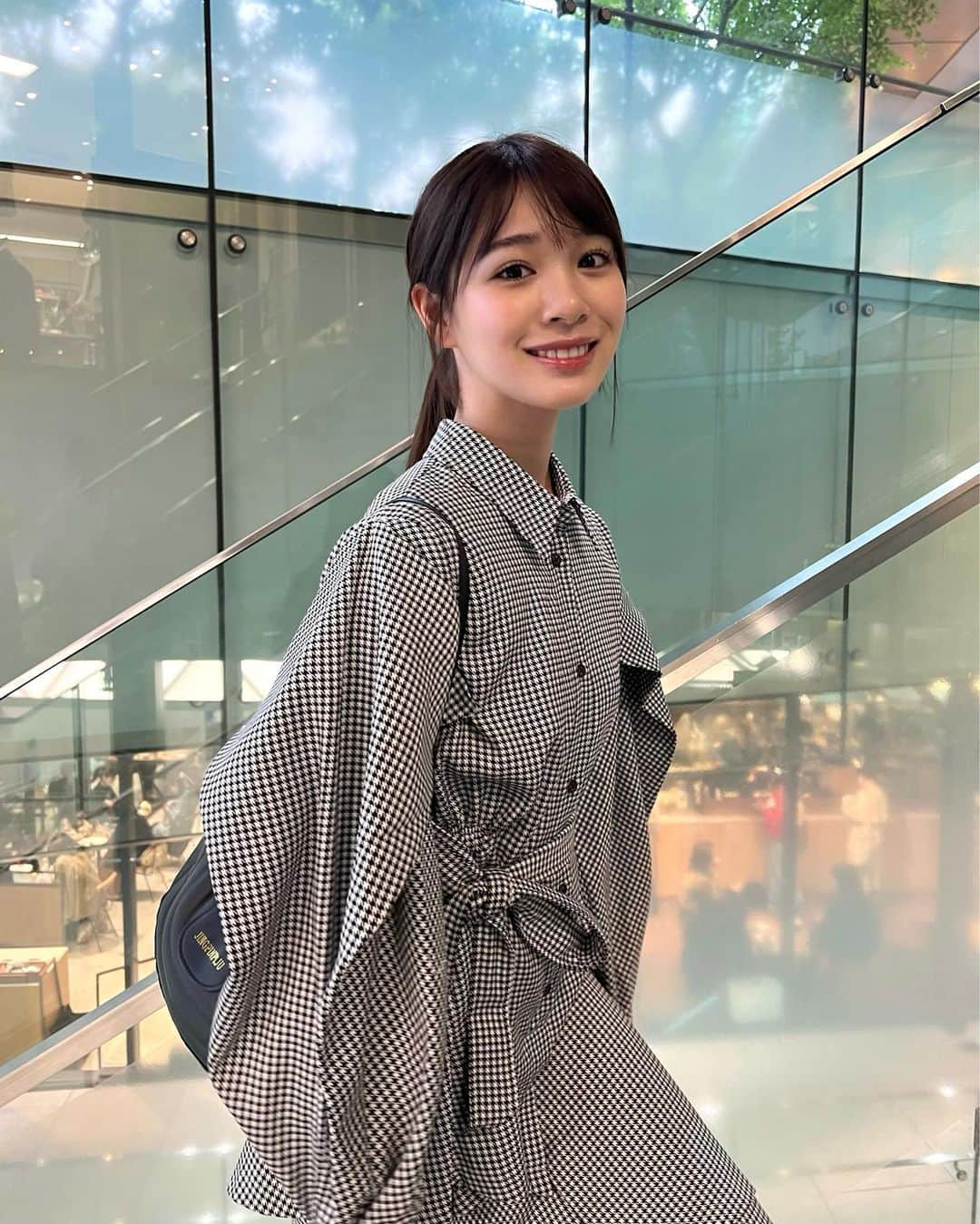 中川紅葉さんのインスタグラム写真 - (中川紅葉Instagram)「前髪伸びてきた💆🏻‍♀️ デザイン変わってるシャツワンピ〜おかわ！  op #cislys」5月1日 21時48分 - kureha_nakagawa