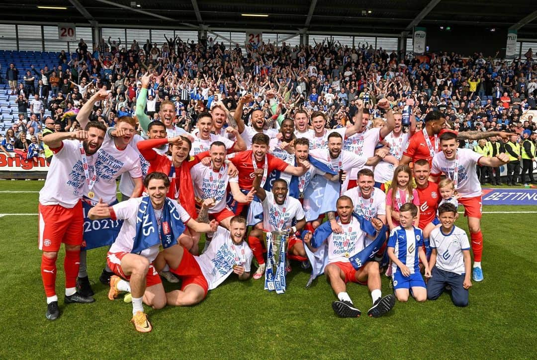 ウィル・ケインのインスタグラム：「What a day. What a season. What a group of lads! Thank you to the fans for your incredible support! What a journey it’s been from survival to champions! 🏆🤩🥳💙」