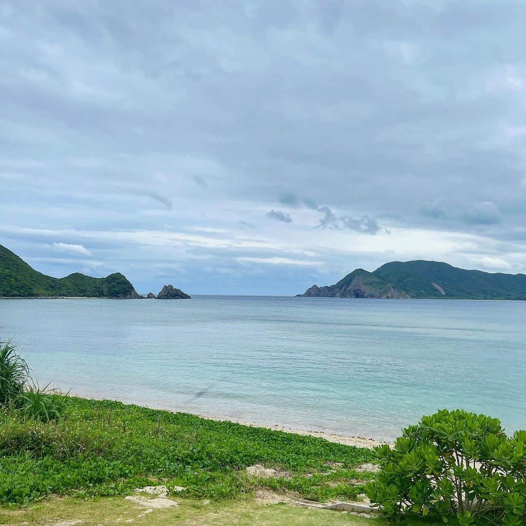 南美沙さんのインスタグラム写真 - (南美沙Instagram)「奄美の海は青い☺️✨」5月2日 10時32分 - miee.misa