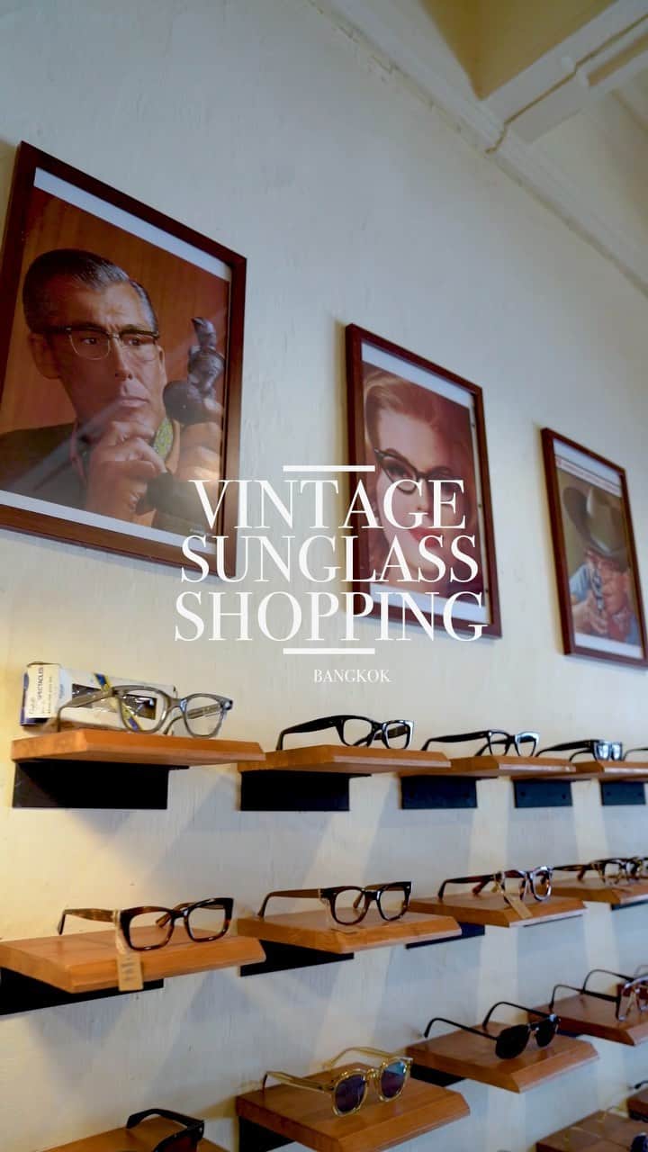 RJMStyleのインスタグラム：「This place is SUCH a VIBE! 😎 #vintagesunglass #ShoppinginBangkok   #vintagerayban #vintagediorsunglasses 🌟🌟🌟🎀🎀」