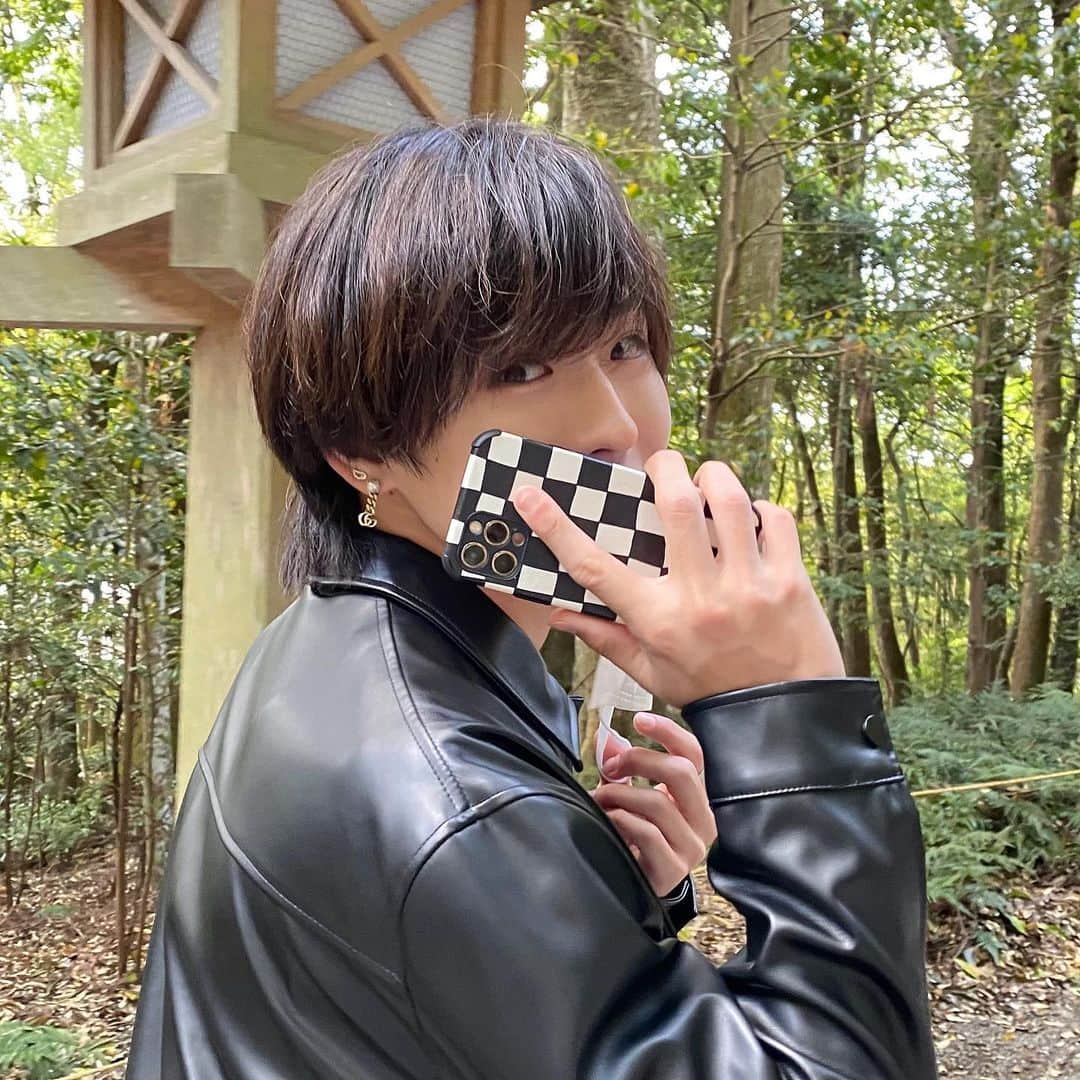 福村飛翔のインスタグラム：「お父さんの誕生日に伊勢神宮行ってきた⛩🍃」