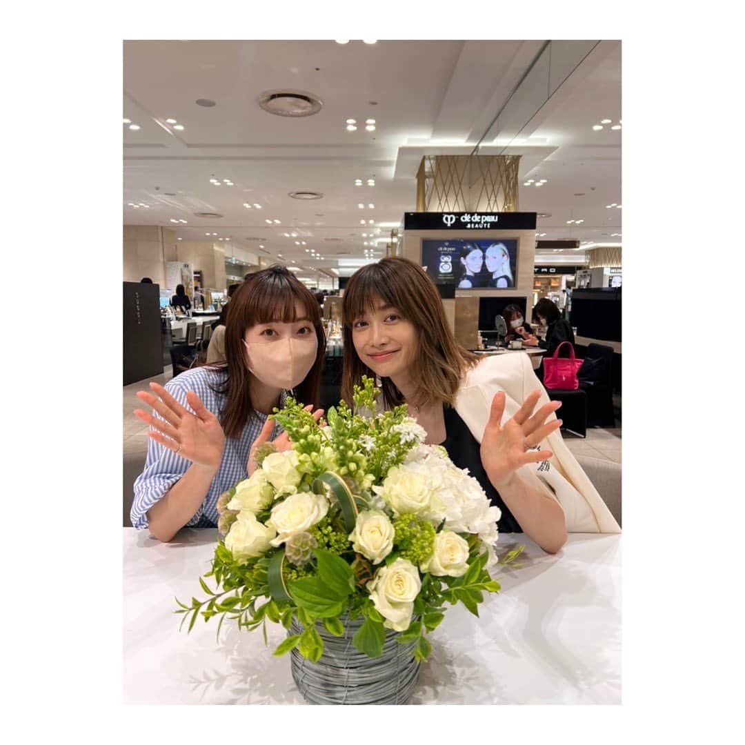 大友敏美のインスタグラム：「. ジェイアール名古屋タカシマヤでの期間限定ショップ、雨の日もありましたがお越しいただいた皆さまありがとうございました！🙇🏻‍♂️🌼✨ とっても充実した3日間でした❤️❤️❤️   @narin.jw  #期間限定ショップ」