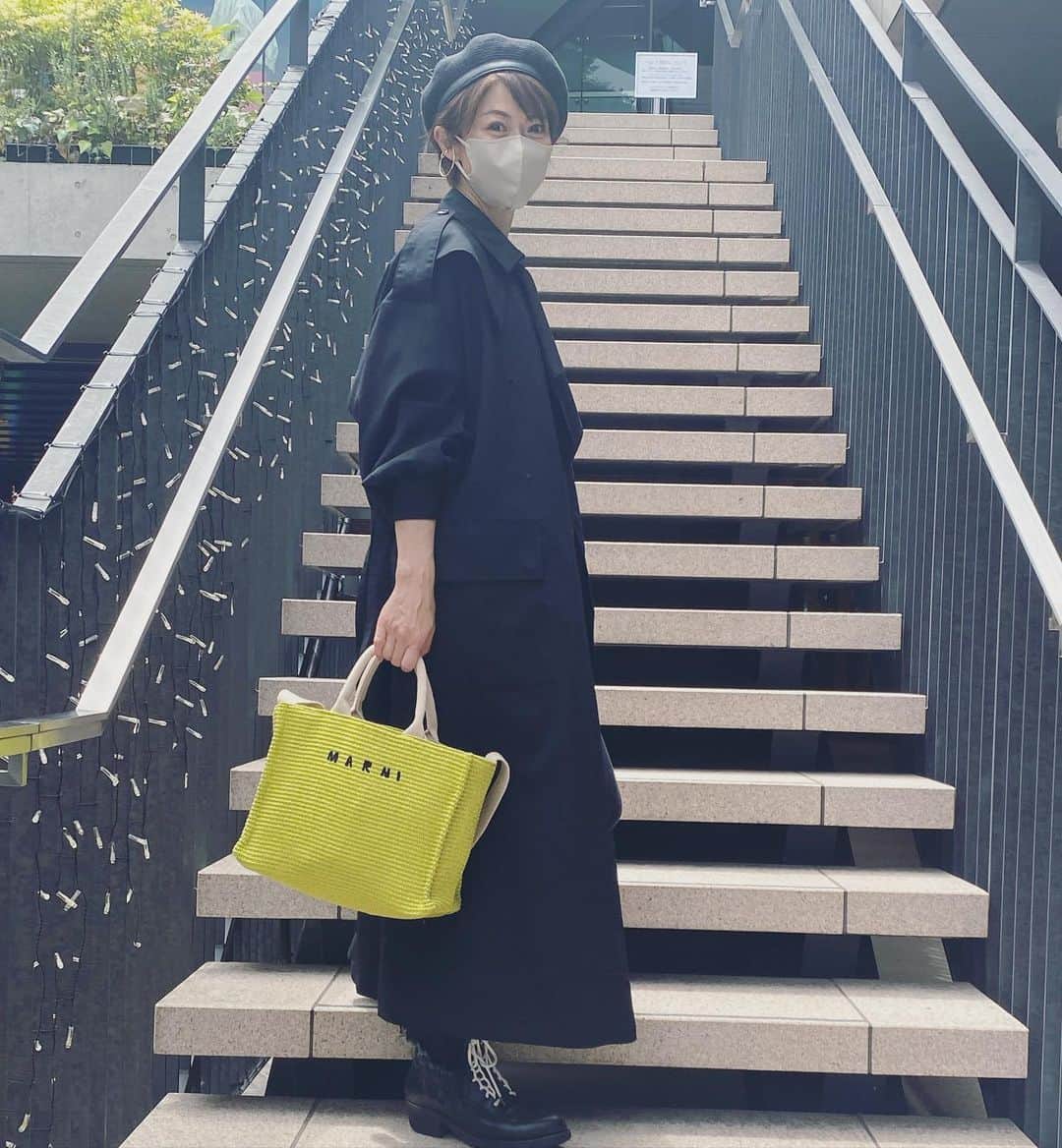 畑野ひろ子のインスタグラム：「次女と原宿shopping💛 目的の一つでもあった、ながーいポテトも食べて満足の様子😆 長女と次女は、原宿の楽しみ方もそれぞれ😁」
