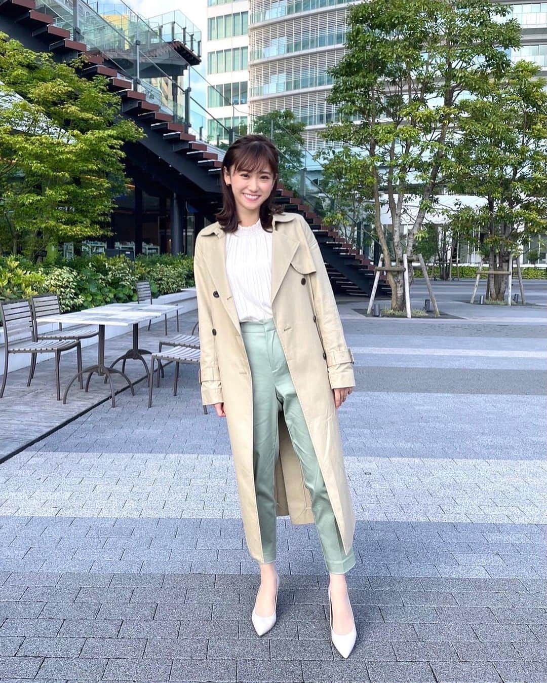 嶺百花さんのインスタグラム写真 - (嶺百花Instagram)「おはようございます！  今日は日中、長袖一枚で過ごせるようなあたたかい陽気になりそうです〜🌞☀️  tops #couturebrooch #クチュールブローチ」5月3日 9時15分 - mine_momoka