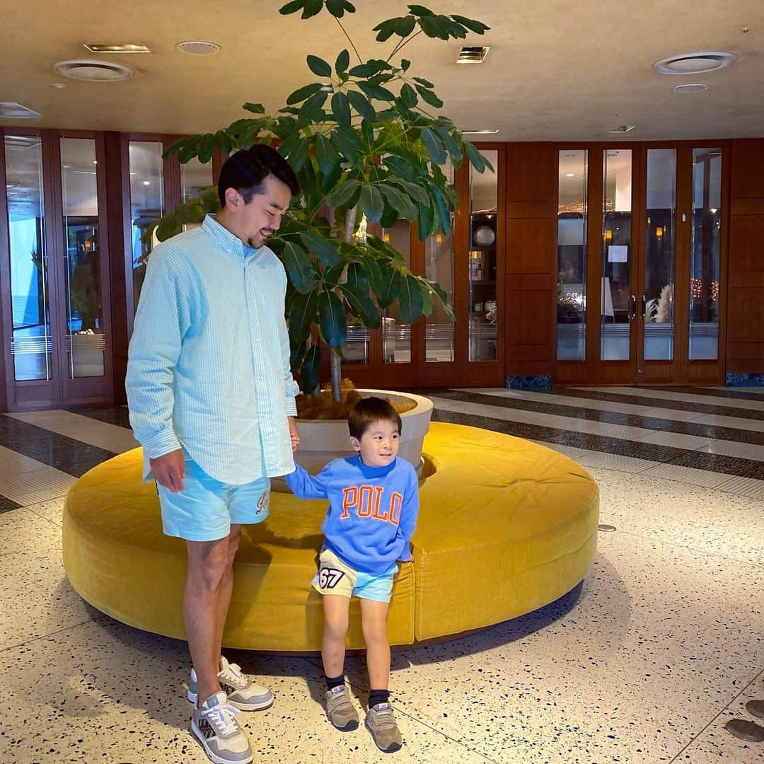 小川ひとみさんのインスタグラム写真 - (小川ひとみInstagram)「Daddy&Son❤️ @poloralphlauren  リンクコーデがいつも羨ましい🥺 #CYO #myRL #神戸大丸 #5/4〜5/10」5月3日 19時57分 - hitomy220