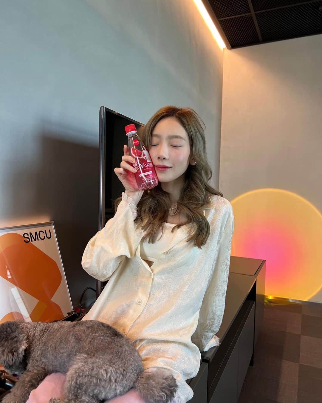 テヨン のインスタグラム：「🫧🌷🫶🏻🫧」