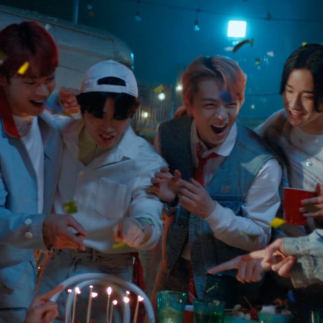 のインスタグラム：「JO1｜'With Us' Official MV OUT NOW https://youtu.be/Zf59GBy4564  #JO1 #KIZUNA #With_Us」