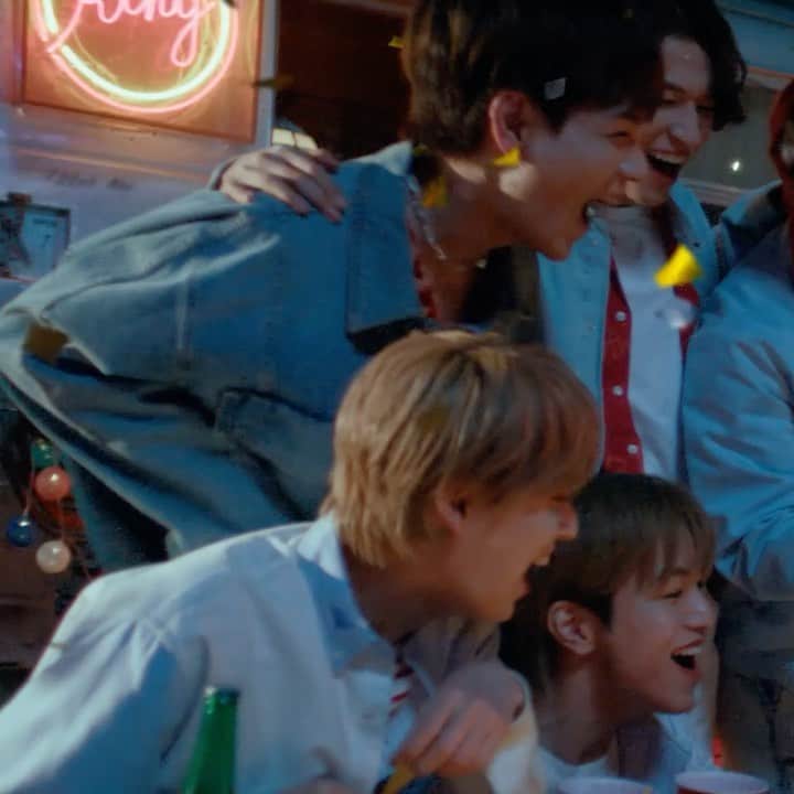 のインスタグラム：「JO1｜'With Us' Official MV OUT NOW https://youtu.be/Zf59GBy4564  #JO1 #KIZUNA #With_Us」