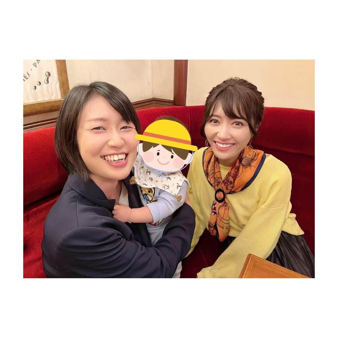 久保井朝美さんのインスタグラム写真 - (久保井朝美Instagram)「👶🍎 長野のテレビ局の 同期に会えました🍀  善光寺にも🐃 松本城にも🏯 一緒に行ったし  クリスマスイヴも クリスマスも 一緒に過ごした仲❤️  息子くんとは はじめまして☺️ 凄ーく可愛かった💞  #同期愛 #第二の故郷 #信濃 #長野県長野市 #善光寺 #長野県松本市 #松本城🏯 #国宝 #久保井朝美 #銀座トリコロール #モーニングコーヒー☕️ #カフェモーニング #トリコロール本店」5月3日 22時41分 - asami_k920