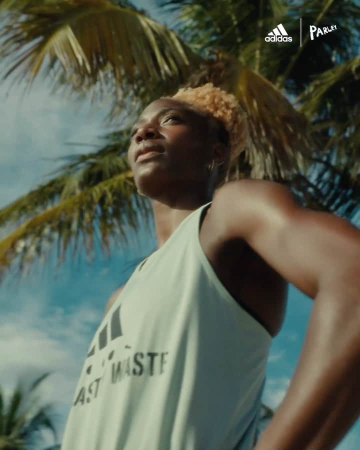 adidasのインスタグラム：「“This isn’t an island problem, it is a world problem. It needs the world to do something about it”    Reliance on our oceans keeps @hey_itsshaunae fighting for marine life.    It takes us, too. Run For The Oceans from May 23rd to help end plastic waste. Link in bio to learn more.   Together, impossible is nothing.  @parley.tv  #RunForTheOceans #adidasParley #impossibleisnothing」