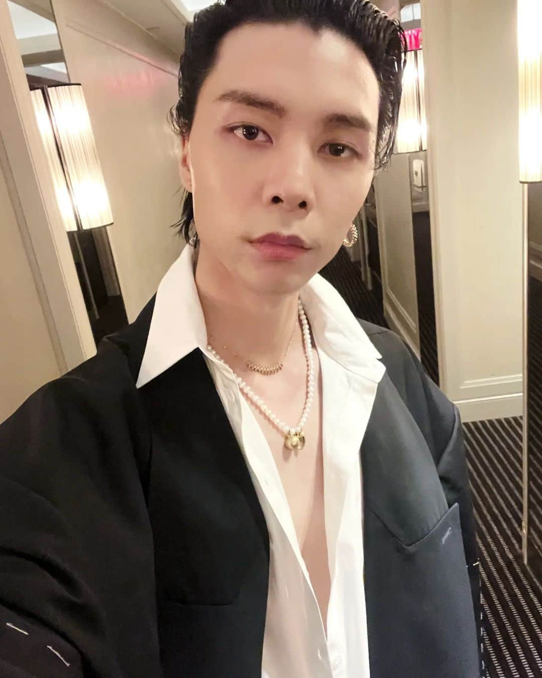 NCTさんのインスタグラム写真 - (NCTInstagram)「bye new york~ ill be back soon  #MetGala #metgala2022  #JOHNNY #쟈니 #NCT #NCT127」5月4日 0時46分 - nct