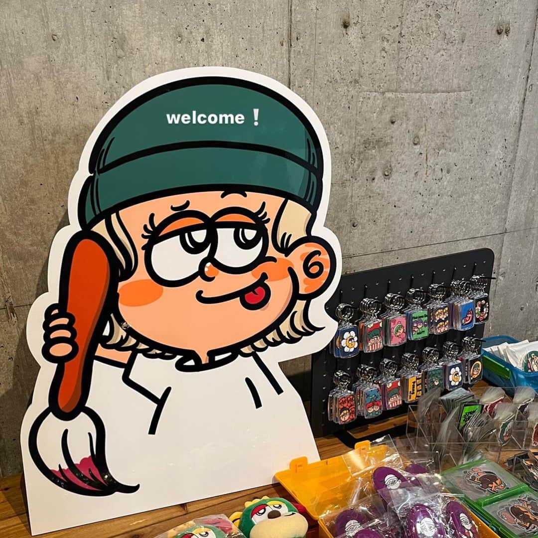 Pirakoのインスタグラム：「さっき載せてたのなんでか 消えちゃったからもう一回🥺😭  ついに明日明後日東京イベント始まります🙋🏼‍♀️💖 会場めちゃくちゃ可愛くできたけん 楽しみにしててね！！！ たくさんのご来場お待ちしております😃  ⏰イベント時間 5月4日(水曜日)11:00〜20:00 5月5日(木曜日)11:00〜20:00  📍開催場所 〒150-0001 東京都渋谷区4丁目25-35  メイプルスクエア原宿B1 (Bスタジオ)」