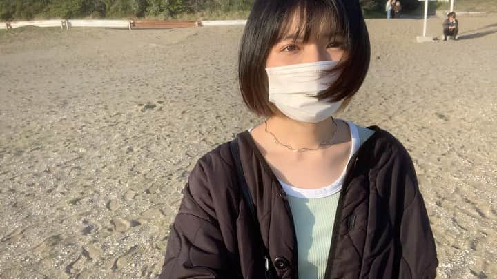 のインスタグラム：「・ 今の家から30分くらいで海に行けるの🐠 #セルカ棒 が流行り出して8年くらい経ってから購入しました」