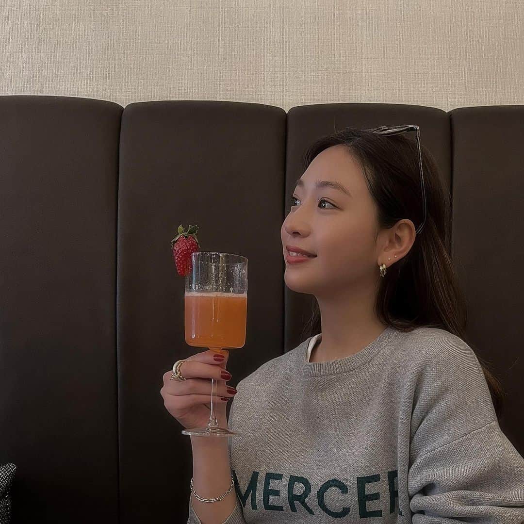 佐山彩香のインスタグラム：「本当はビールが飲みたかった。🤭」