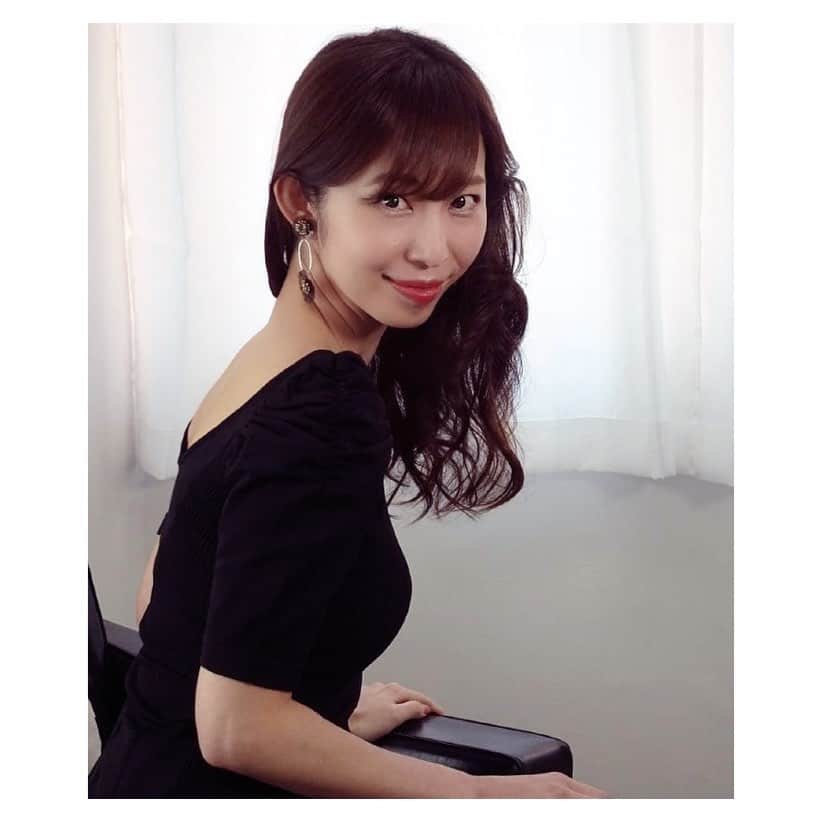 塩地美澄のインスタグラム：「6日正午からは『渋谷のほんだな』というラジオ番組に生出演‼︎  オススメの本をご紹介させていただきます💁‍♀️  ✅DVD発売イベント 5/7（土）12時〜都内にて開催  ✅ラジオ生出演 5/6（金）12時〜FM87.6『渋谷のラジオ』  ✅Blu-ray&DVD「そっと愛して」発売中  ✅デジタル写真集「女子アナ桃源郷」発売中  ✅最新写真集『Nocturne』発売中 #塩地美澄」