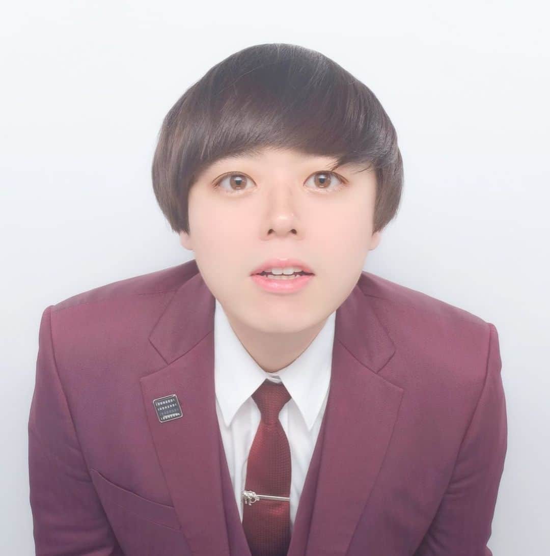 せめる。さんのインスタグラム写真 - (せめる。Instagram)「1人でプリクラ #東京来て暇で1人でプリクラ #加工しまくり #これ出来るやつ #メンタル強靭 #9枚しっかり保存 #色々ポーズ #言うとしたら僕 #お目目が茶色 #いいねせんかい」5月4日 18時38分 - semeru.momo