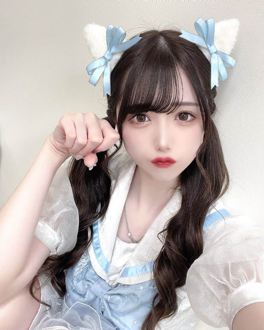 田口未彩のインスタグラム：「❤︎  猫耳🐈‍⬛  .」