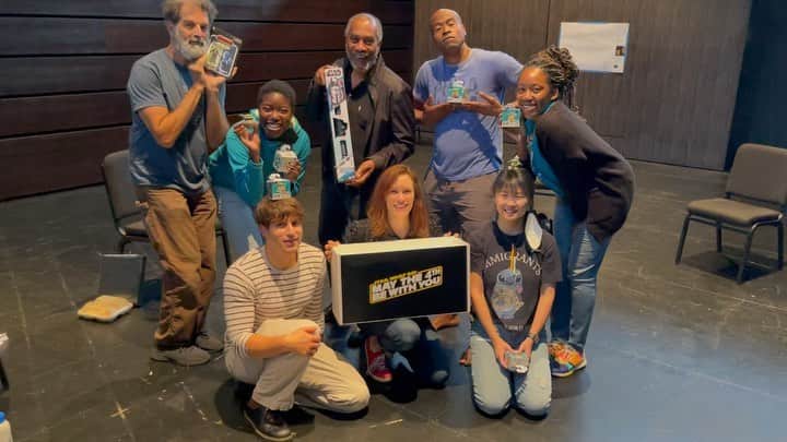 エミリー・スワローのインスタグラム：「Today I get to combine two of my favorite things: theater and #StarWars.  I am in tech rehearsals for #KingLear at @thewallisbh with an amazingly talented, generous and bold cast, and we all tore into this supes amaze box to get some celebratory goodies from @hasbro!  Though they may not, at first glance, seem to be cut from the same cloth, I believe George Lucas is a brilliant storyteller for some of the same reasons Shakespeare was: he did not shy away from epic tales of families at war, fathers who have let down their children but still want desperately to connect, wild young warriors with great potential who don’t always know how to wield it, strong women who are trying to be heard in a world dominated by men… sound interesting?  I hope you will come see us at the Wallis Annenberg Performing Arts Space starting May 10!  Link in bio. https://thewallis.org/lear  🎥: @rivergallo   #thisistheway #maythe4thbewithyou #shakespeare #georgelucas #thearmorer #themandalorian #lathtr #family」