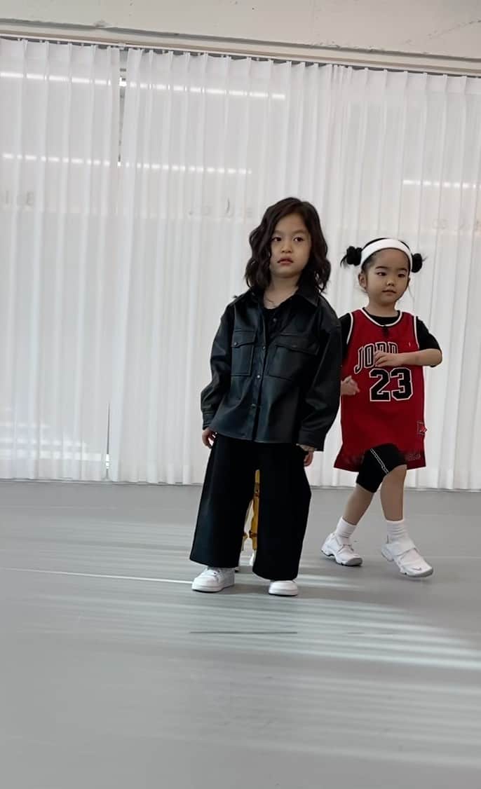 Giriboyのインスタグラム：「귀엽고 사랑스러운 아가들 ㅜㅜ」