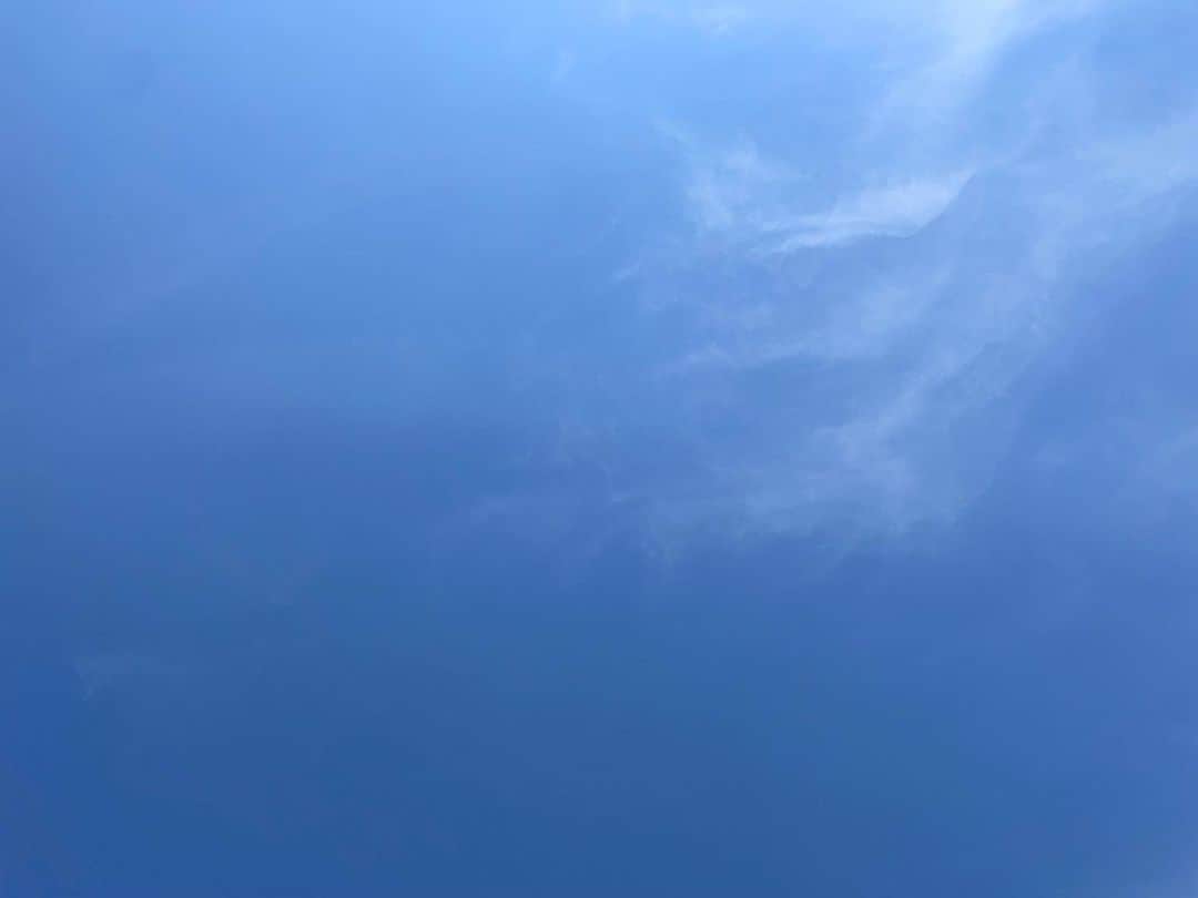 原沙知絵さんのインスタグラム写真 - (原沙知絵Instagram)「空が綺麗だった今日は「こどもの日」 世界中の子供達が平和に暮らせる日常が早く訪れますように🙏 #sky #こどもの日」5月5日 18時30分 - harasachie