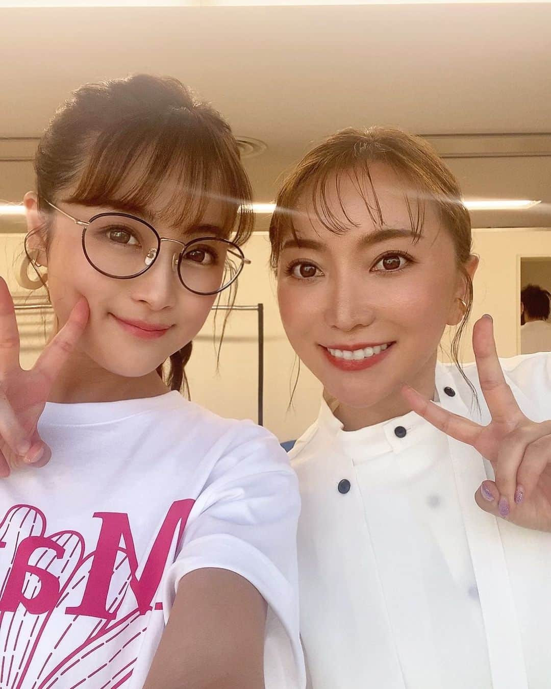 鈴木奈々さんのインスタグラム写真 - (鈴木奈々Instagram)「今日は加藤綾菜ちゃんと一緒に、 テレビのお仕事でした😋💕💕 緊張したけど楽しかったー✨ #トーク番組 #苦手分野 #みんな助けてくれた #感謝の気持ち #楽しかった #ありがとう❤️」5月5日 17時42分 - nana_suzuki79