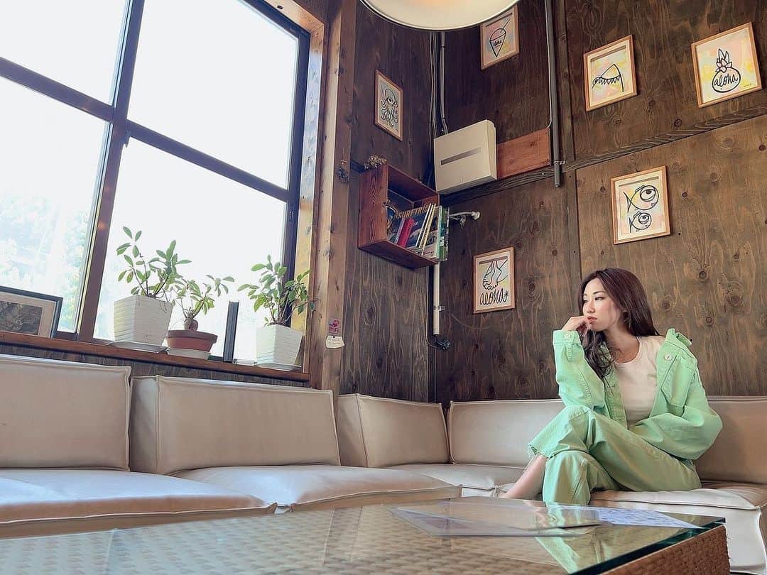 のインスタグラム：「. . . サーフィン中🏄可愛いカフェ発見☕️💚 @shammyscafe   #cafe  #surfcafe  #恋路が浜  #愛知カフェ  #渥美半島  #渥美半島カフェ  #カフェ  #伊良湖 #伊良湖カフェ #旅行 #旅 #gw旅行 #gw #サーフィン女子」