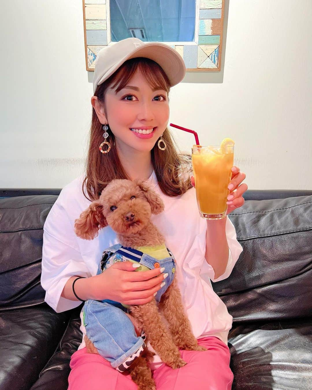 小山ひかるのインスタグラム：「My love🐶💝 . . #愛犬 #トイプードル #男の子 #トイプー #toypoodle #mylove #愛おしい #愛 #可愛い #ロン君 #ロンくん #kawaii #親バカ #親バカ部 #ペットパラダイス #pet #petlovers #gu  #プチプラコーデ #プチプラ #guコーデ #井の頭公園 #わんわん会 #春 #spring #お散歩 #こどもの日 #子供の日 #ペパカフェフォレスト #タイ料理」