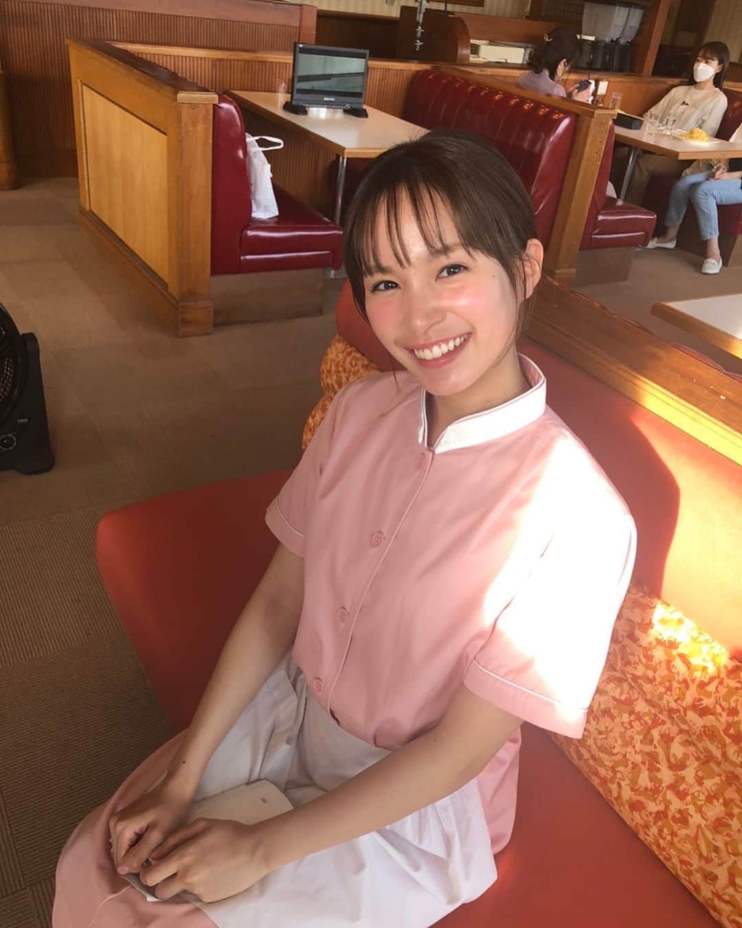 関水渚さんのインスタグラム写真 - (関水渚Instagram)「なぎさだよ🌼  ゴールデンウィークお休みの方楽しめていますか？ 少しでも多く幸せを感じられますように。✨  お勤めの方、家事や学校、やることいっぱいの方々はお疲れ様です🙏✨ 栄養あるものとってくださいね✨  マネージャーさんが撮ってくれた、Novelbrightさんの「愛とか恋とか」のオフショットです🐶 MV見てください❤️」5月5日 19時02分 - nagisa_sekimizu