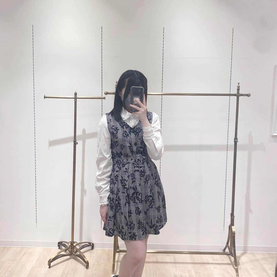 このはさんのインスタグラム写真 - (このはInstagram)「. ストーリーに載せてた服〜‼️ 質問来てたから載せます🫶🏻🫶🏻 @merci_latte  ですᐢっ_ ᴗᐢ    #merci_girl #フレンチガーリー #きょこ #ootd」5月5日 19時40分 - kkk.08.kkk