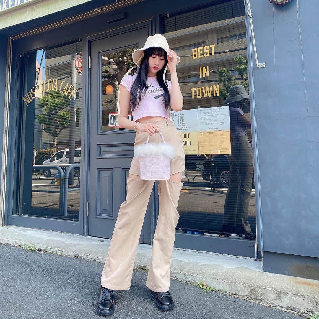 藤川らるむさんのインスタグラム写真 - (藤川らるむInstagram)「夏仕様 👒🤍⁡ ⁡ ⁡ ⁡ ‬ ⁡ ⁡ ⁡ ⁡ ⁡ 여자 #followｍe #follower #女孩 #섹시한 #fashion #ınstagood #photooftheday #art #cute #style #me #패션스타그램 #セルフィー #igersjp #selfie #팔로우환영 #란제리 #속옷 #น่ารักจัง #ใสใส#สคใส #ยิ้ม #คําคม  #สาวออฟฟิต#ถกและดีมือนจริง #สาวออฟฟิศ #高円寺カフェ」5月5日 20時51分 - ralumu_00