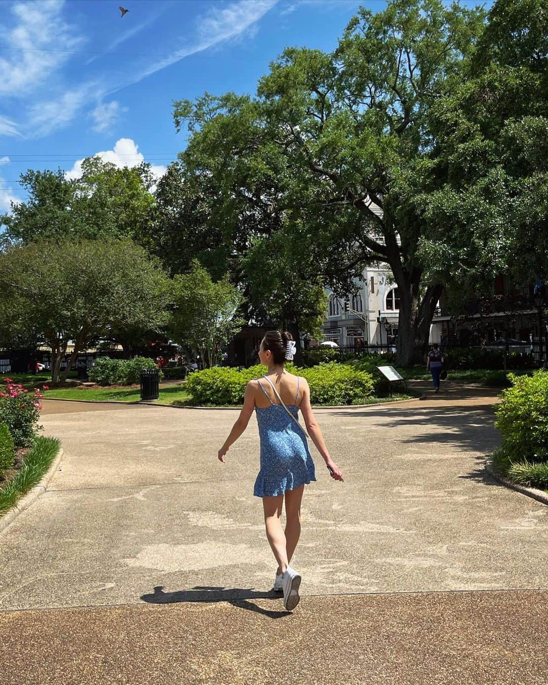 アナスタシア・オルソンさんのインスタグラム写真 - (アナスタシア・オルソンInstagram)「Wandering in French Quarter 🌿」5月6日 0時48分 - stasiaolson