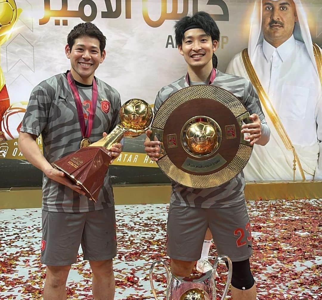 徳田新之介さんのインスタグラム写真 - (徳田新之介Instagram)「Amir Cup🥇🏆🇶🇦 めっちゃいいチーム。最高です。  #handball #qatar」5月6日 6時37分 - hawks4621