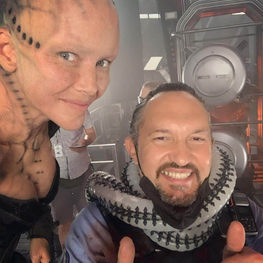 アニー・ワーシングさんのインスタグラム写真 - (アニー・ワーシングInstagram)「Season finale of #StarTrekPicard is out now on @paramountplus. 🛸What fun it has been to bring this incarnation of the Borg Queen to life. Thank you for all the love! 🖖🏼 #StarTrekFamily #BorgQueen」5月6日 8時19分 - anniewersching