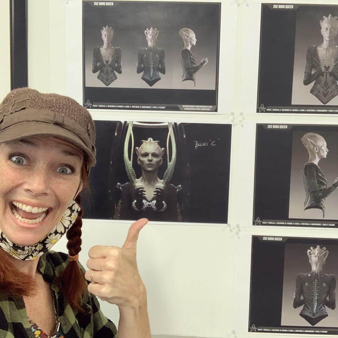 アニー・ワーシングのインスタグラム：「Season finale of #StarTrekPicard is out now on @paramountplus. 🛸What fun it has been to bring this incarnation of the Borg Queen to life. Thank you for all the love! 🖖🏼 #StarTrekFamily #BorgQueen」