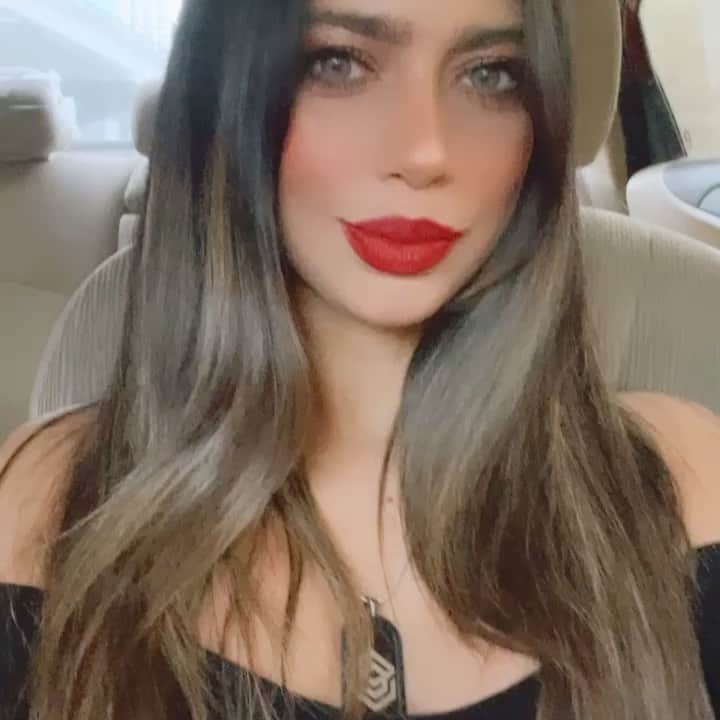 のインスタグラム：「❤️  Si pudiera cumplirte un deseo cual pedirías ???」