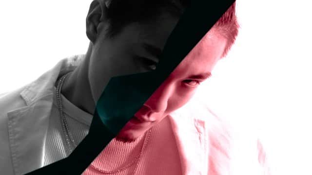 DIG DA GOOD IMCのインスタグラム：「【Music Video公開】  Apple Music J HIP HOPのプレイリストにも選ばれ話題を呼んだ「Terminal 1」のミュージックビデオを公開！  Kidella - Terminal 1 feat. YOUNG DAIS Directed by Tomohiro"HAMA"Hamamura  [YouTube URL] https://youtu.be/y6ID9k-i_Uk  シンプルでありながらも美しく儚いビートが印象的な今作。 アコースティックギターの音色とKidellaの繊細で澄んだボーカルを一聴すれば、別れの季節でもある春の切なさやおぼろげな移ろいやすさが感じられるはずだ。  また、別れを選びながらも遠く離れた場所から思いを寄せるYOUNG DAISのバースは、曲に大人の深みを与えている。  ビートメイクはDJ/プロデューサー/トラックメイク/ミックスエンジニアとマルチに活躍するJUN THA FINEST(ジュンザファイネスト)が手がける。  タイトル : Terminal 1 feat. YOUNG DAIS アーティスト : Kidella from EL+CITY / YOUNG DAIS from N.C.B.B Music : JUN THA FINEST レーベル：DIGDAGOOD IMC / KSR Corp.  2022.04.08 out 各配信サイトにて配信中！  [Download / Streaming]  https://lnk.to/Kidella_Terminal1PR  #kidella #ELCITY #terminal1 #youngdais #NCBB #junthefinest #ddgg #Digdagood #KSR」