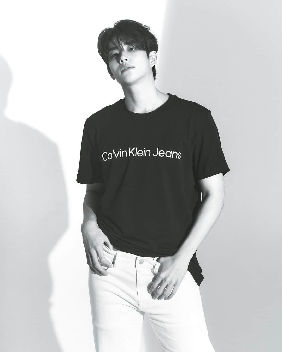 MJのインスタグラム：「@calvinklein   #CalvinKlein #캘빈클라인 #CalvinKleinJeans #캘빈클라인진 #mycalvins #캘빈클라인언더웨어」