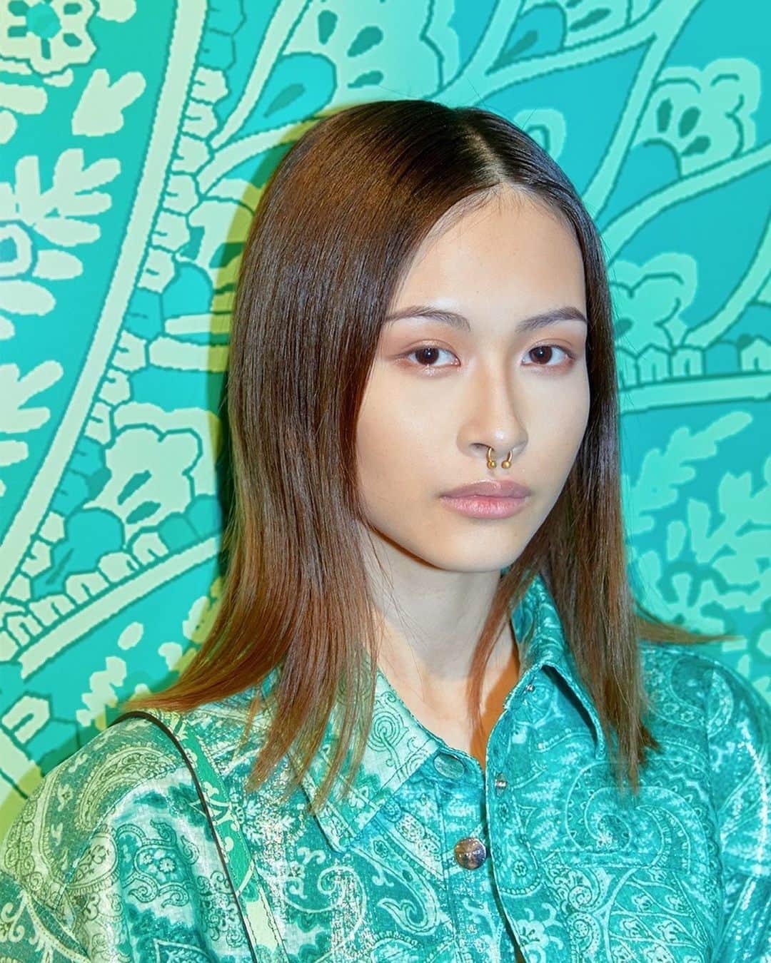 のインスタグラム：「ETRO “Liquid Paisley” POP-UP STORE 伊勢丹新宿店本館3階ザ・ステージ#3 にて5/10まで開催中 ピンク、黄、緑の３つのゾーンが可愛いのでチェックしてみてください✨ #LiquidPaisley」