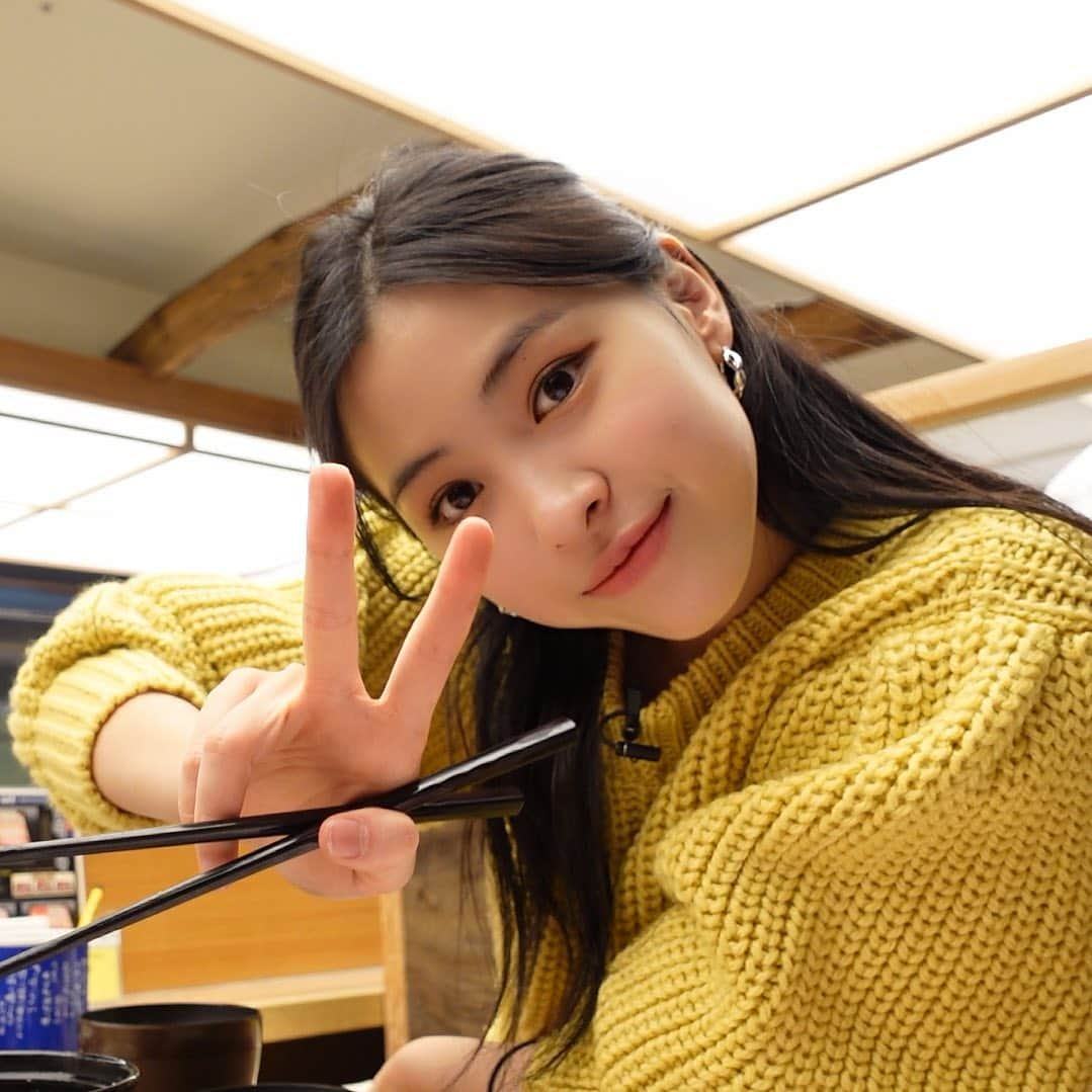 ITZYさんのインスタグラム写真 - (ITZYInstagram)「✨ ITZY V2LOG : Hello 2022 ✨  땡덩의 V2LOG 사진일기 💗 Sharing a diary of TtangDong's V2LOG 💗  #ITZY #MIDZY #YEJI #RYUJIN #V2LOG」5月6日 18時02分 - itzy.all.in.us