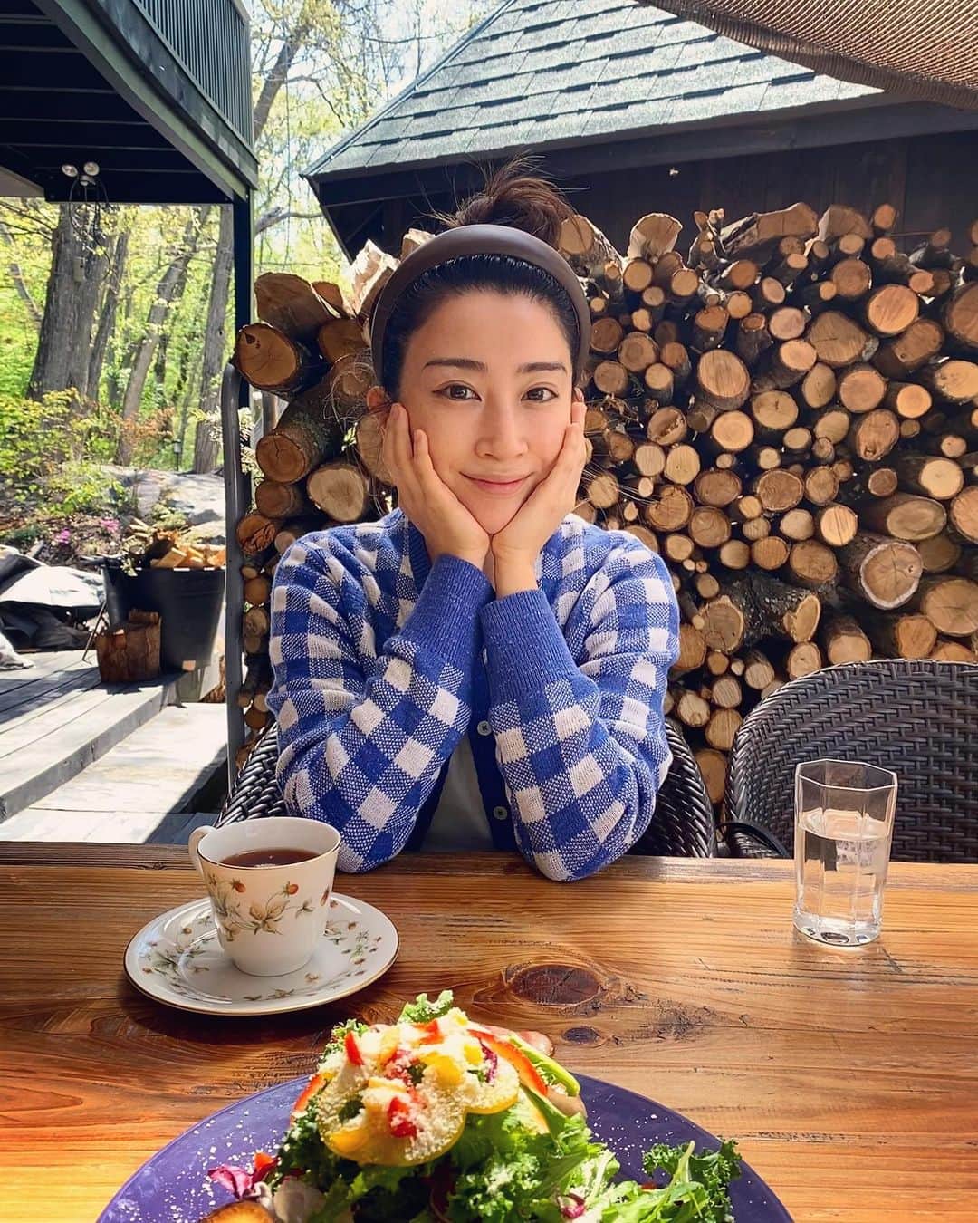 木嶋真優のインスタグラム：「おはよ☁️ 歯は痛くない。」