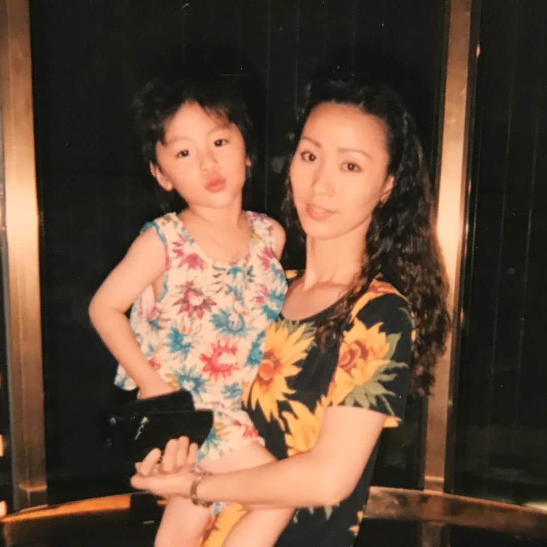 水沢エレナ 水沢エレナさんのインスタグラム写真 - (水沢エレナInstagram)「宇宙一、大切で愛してる私のお母さん💕  私の母は誰よりも優しく、強く、とても純粋で美しい心を持っている女性🌹 私が一生懸けて守っていく人です🌿  まだまだ足りないところも多いけれど、娘、頑張ります ...