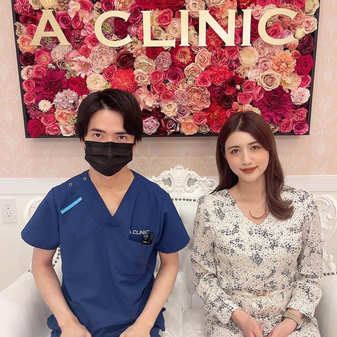 御子柴かなさんのインスタグラム写真 - (御子柴かなInstagram)「先日、 @aclinic_shinjuku の 戸田先生 @aclinic_toda にAスレッドを施術してもらいました！  最近、フェイスラインが気になってきてたのですが、Aスレッドをやってもらった瞬間から顔が引き上がってシュッとして感動しました🥹  クリニックの内装も綺麗で、スタッフの方や先生もとても優しく対応してくれたので安心してできました👏✨  次は、肩ボトックスとかもやりたいなあ☺️ #aスレッド #糸リフト #aclinic #aclinic銀座 #aclinic横浜 #aclinic新宿 #aクリニック #エークリニック #美容 #小顔 #美肌 #リフトアップ #美容外科 #美容皮膚科 #美容クリニック #戸田貴之」5月7日 19時44分 - kanakana2510