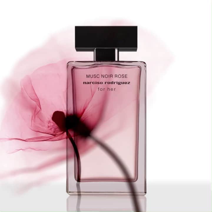 ナルシソロドリゲスのインスタグラム：「With voluptuous tuberose, delicate rose, and rich jasmine, MUSC NOIR ROSE is the perfect Mother’s Day bouquet.  #forher #narcisorodriguezparfums #parfum #fragrance #mothersday」
