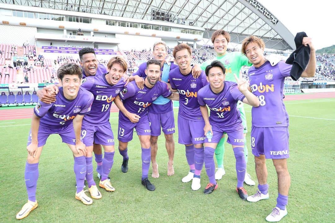 塩谷司さんのインスタグラム写真 - (塩谷司Instagram)「応援してくれたサポーターの皆さんありがとうございました！ 僕はもっと多くのサポーターとスタジアムで一緒に戦いたいです！ #sanfrecce」5月7日 21時32分 - sio12533