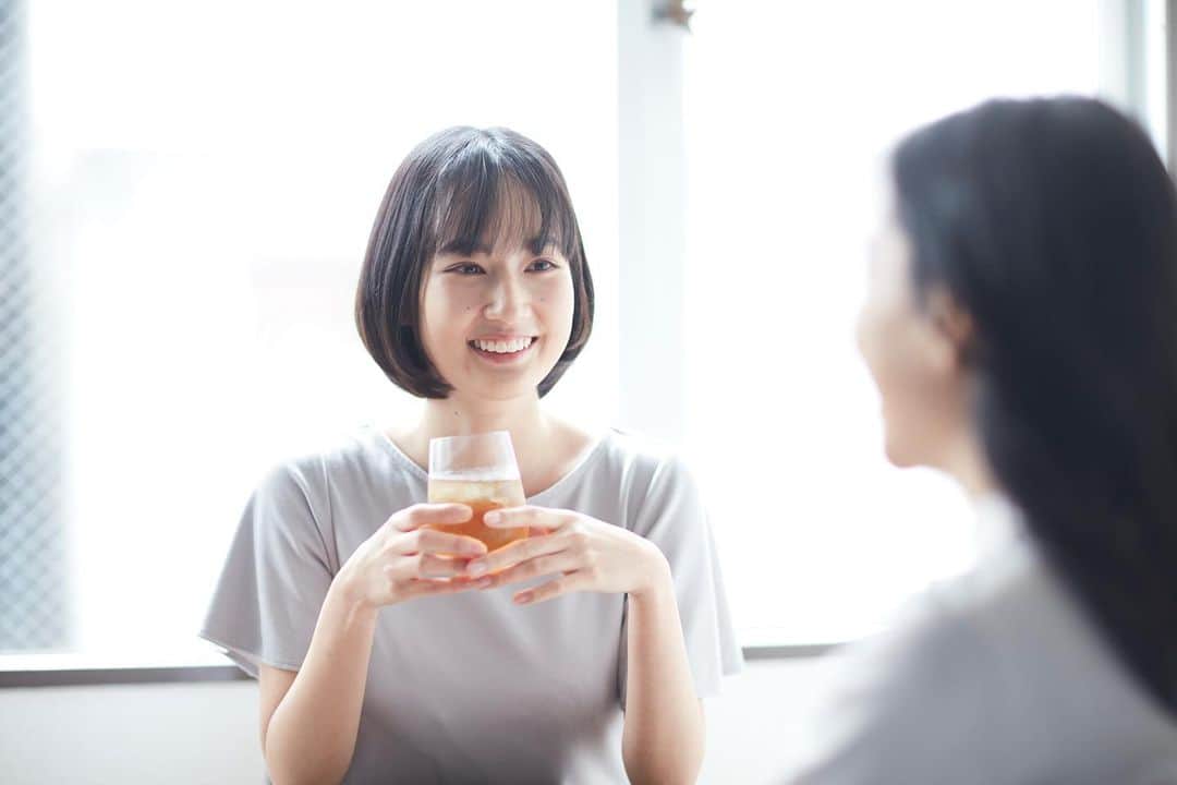 高嶋香帆のインスタグラム：「私も以前から受けさせて頂いている、英会話スクールPHLIGHT サイトがリニューアルし、私も出演させて頂きました☺️✨  気さくな先生たちが教えてくれるプライベートレッスンや、オンラインレッスンなどがあり 中でも通い放題プランは今すぐ英語を習得したいという方におすすめです☺️✨  https://phlight.co.jp ぜひご覧下さい☺️✨  #恵比寿駅 #英会話スクール #phlight英会話 #駅近」