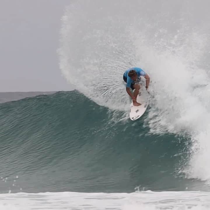 稲葉玲王のインスタグラム：「Nice to be back🇦🇺 and competing in the first Challenger Series.  Sooo happy to surf perfect waves with only 3 other guys out🙏  📹 @keijironishi2」