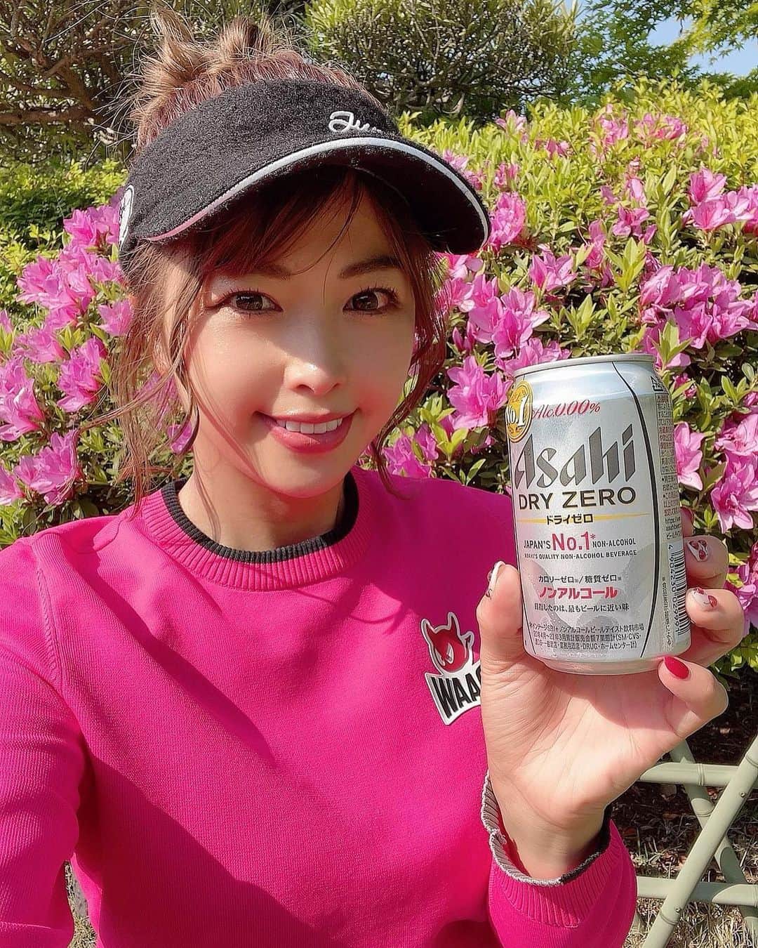 のインスタグラム：「おはよーございます‼️ 今日はGW最後になるのかな？ わたしはGW最終日は、スマイルゴルフのラウンドイベントでゴルフで締めくくりたいと思います‼️  天気良いし３１５０〜‼️‼️‼️  みなさん素敵な一日をお過ごしくださいませ✨✨🥰   #gw  #ゴルフ女子  #ノンアルコールビール #あおい夏海 #スポーツ女子  #ゴールデンウィークの過ごし方  #ゴールデンウィーク最終日  #ゴルフ好きな人と繋がりたい  #ゴルフ女子コーデ  #ゴルフ好き」